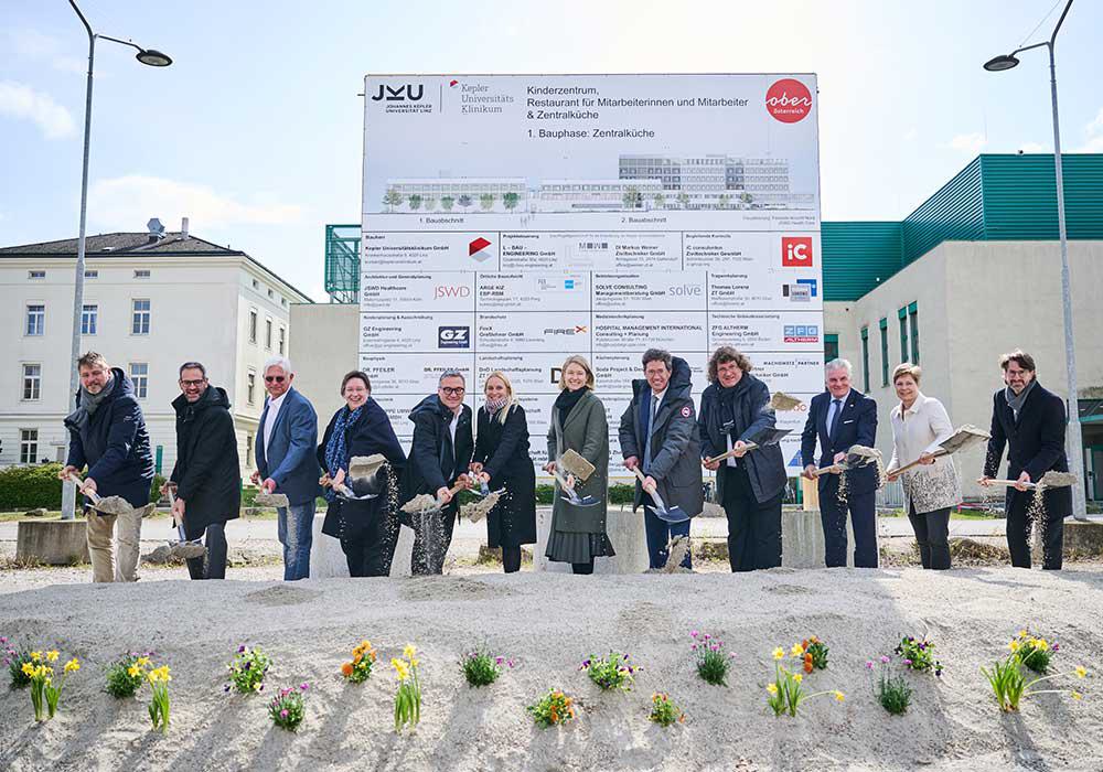 Spatenstichfeier am Med Campus in Linz, Österreich